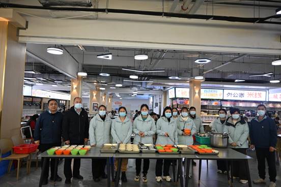 后勤举办元宵节为师生送汤圆活动 后勤举办元宵节为师生送汤圆活动
